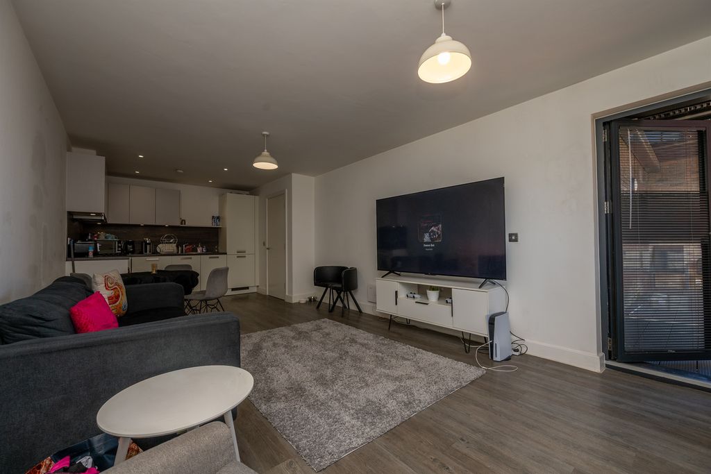 Property photo 3 of 15