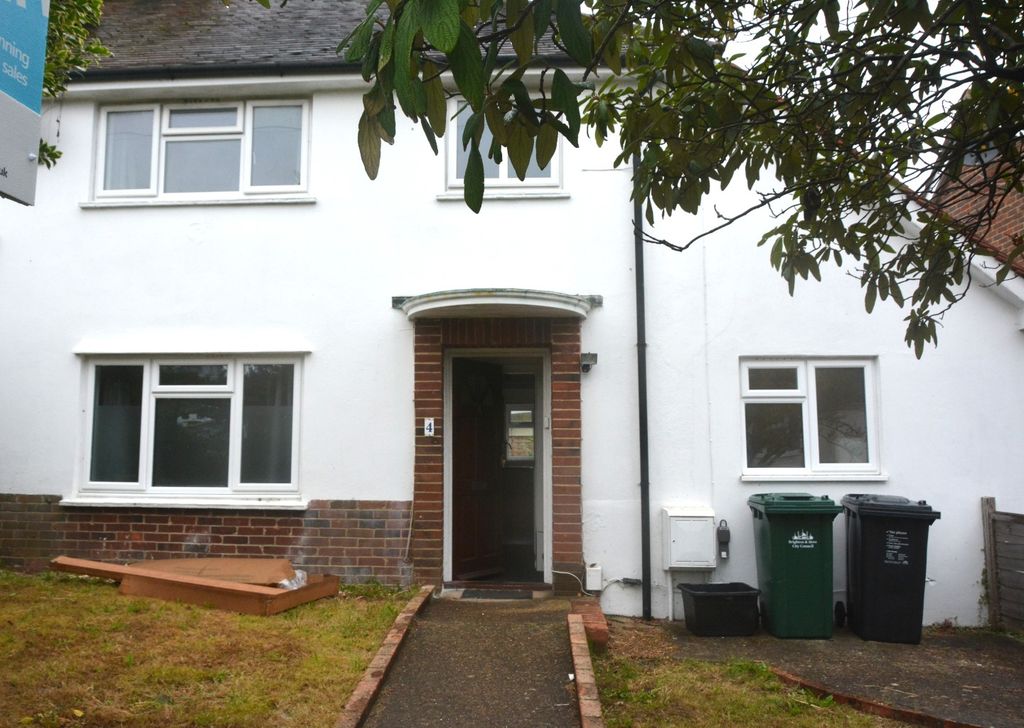 Property photo 1 of 16 5109020