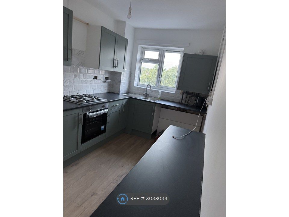 Property photo 2 of 26