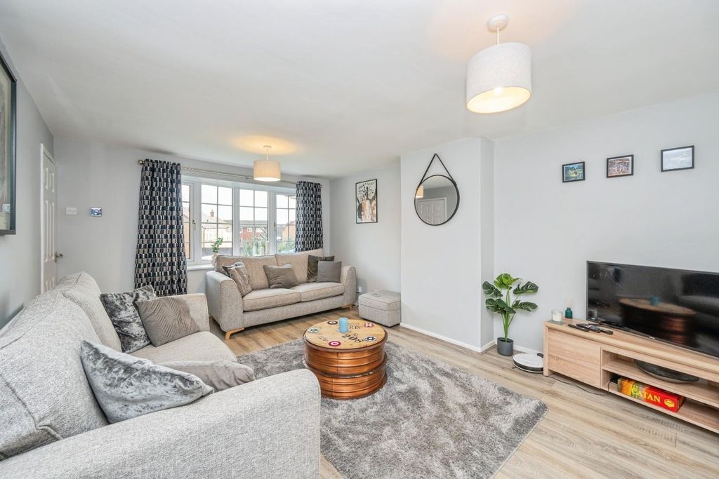 Property photo 3 of 20 23Darnfordview-12.Jpg