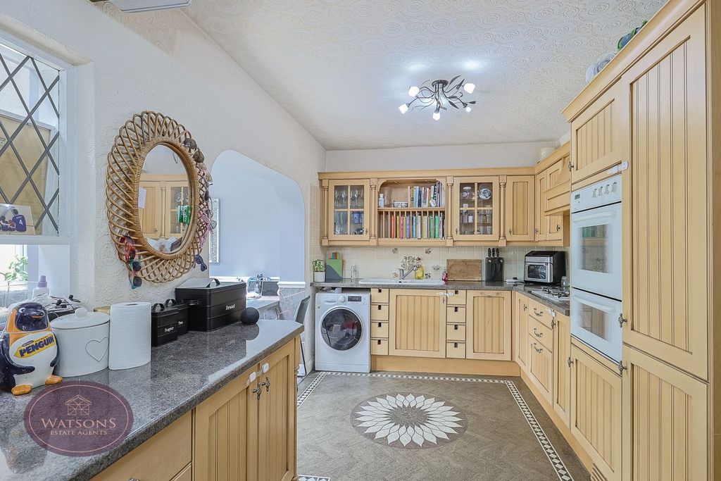Property photo 3 of 24