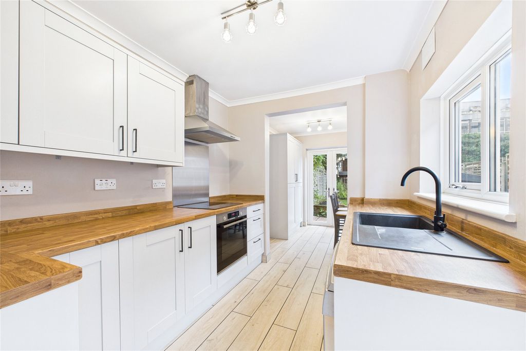 Property photo 2 of 10 Picture No. 01