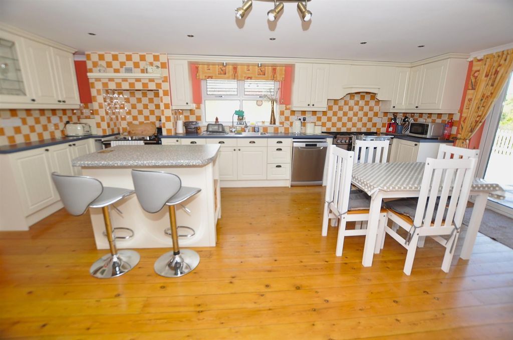 Property photo 2 of 48 Kitchen/Dining/Family Room