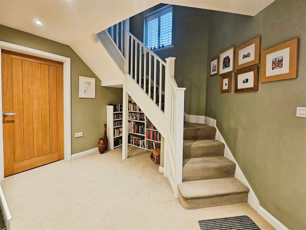 Property photo 3 of 25 101.Jpg