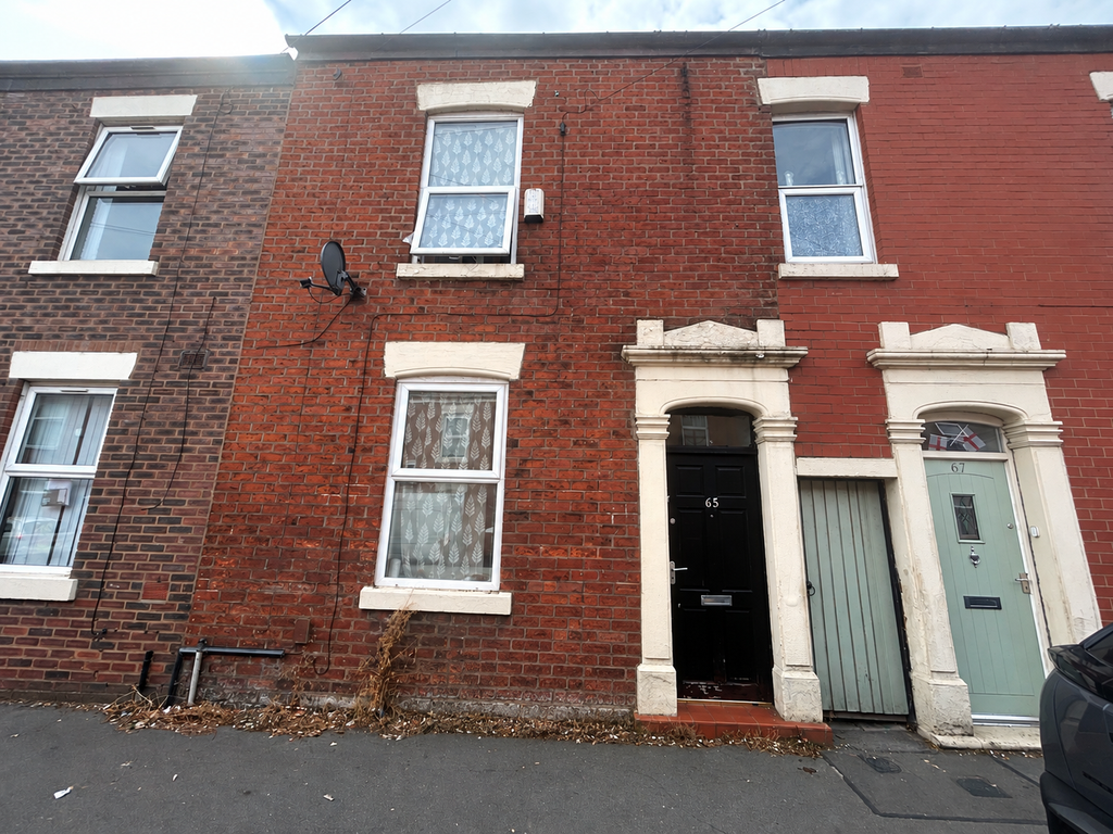 Property photo 1 of 8