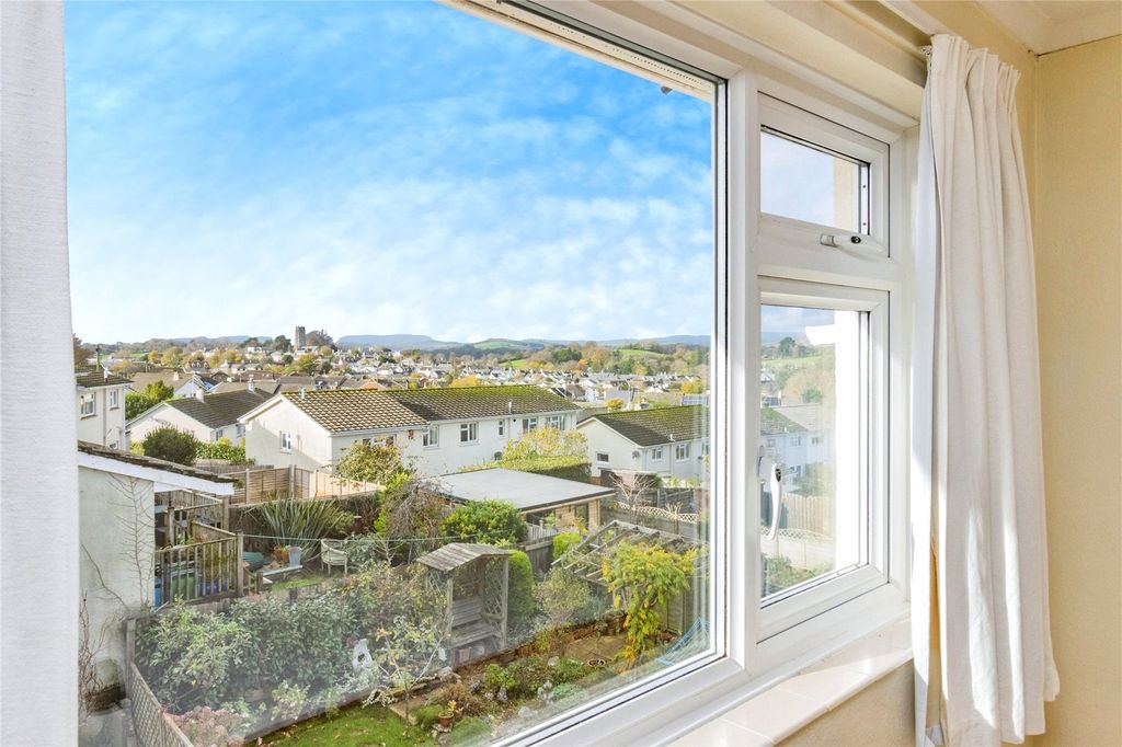 Property photo 3 of 20 Picture No. 29