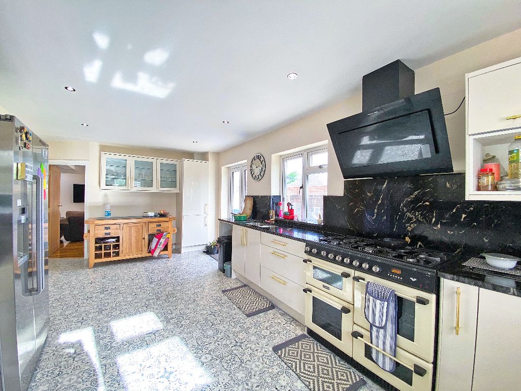 Property photo 2 of 15 2