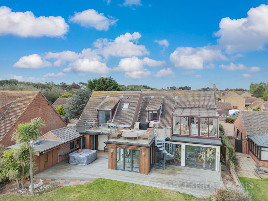 Property photo 1 of 24