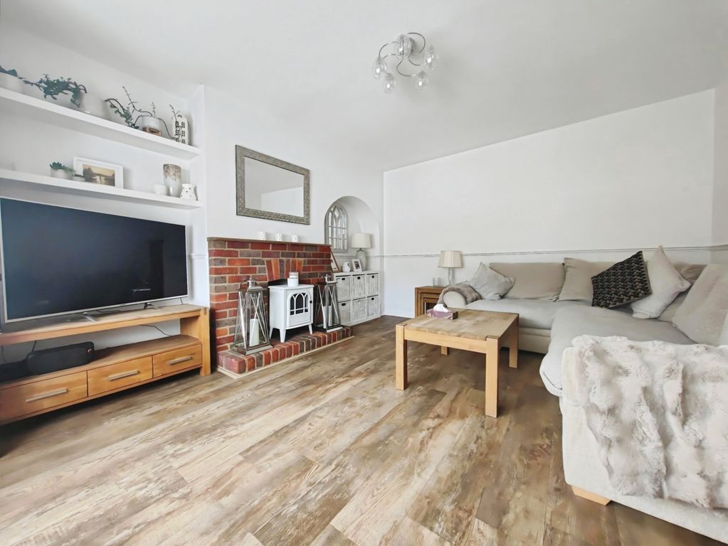 Property photo 3 of 23 Pbox-Img.Jpg