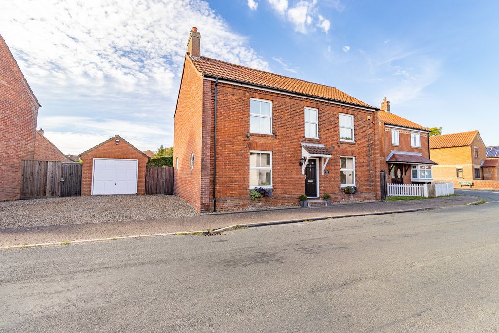 Property photo 1 of 37 5330750