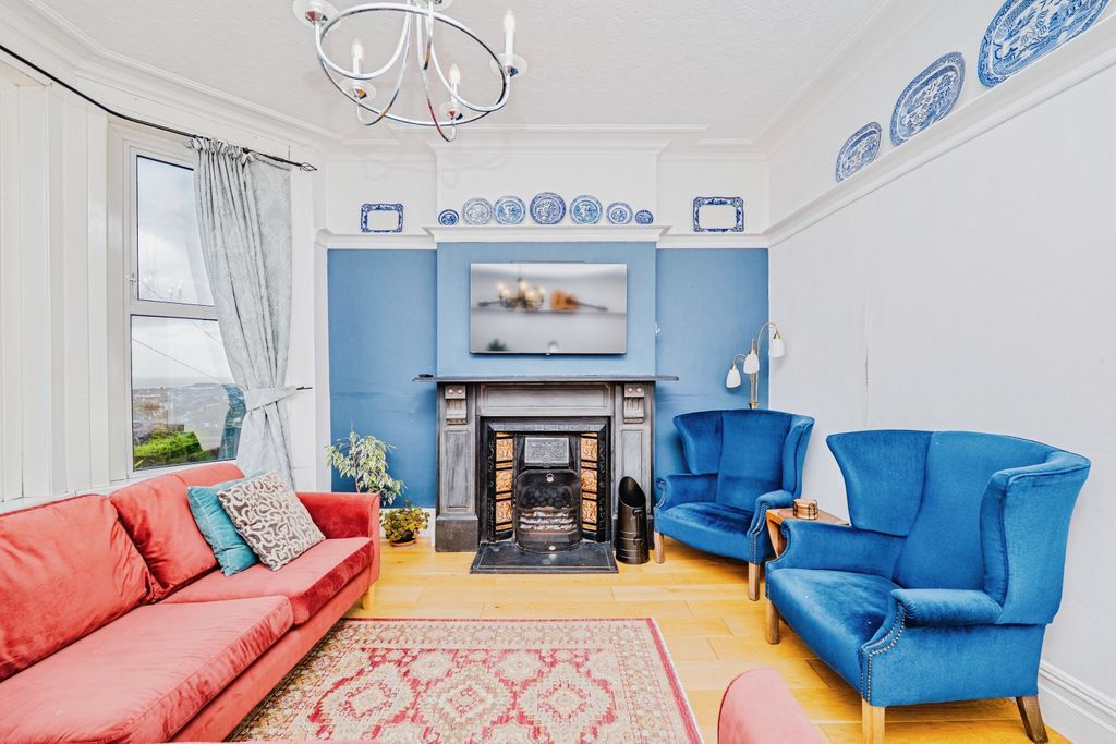 Property photo 3 of 28 P1410292