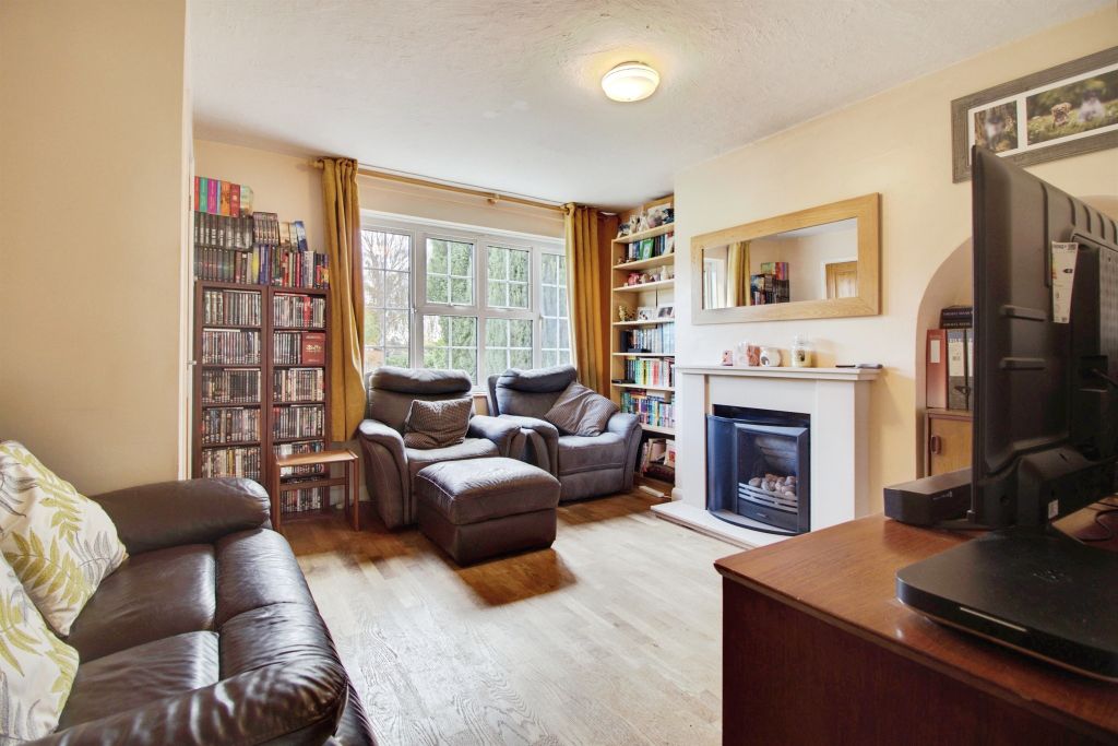 Property photo 3 of 17