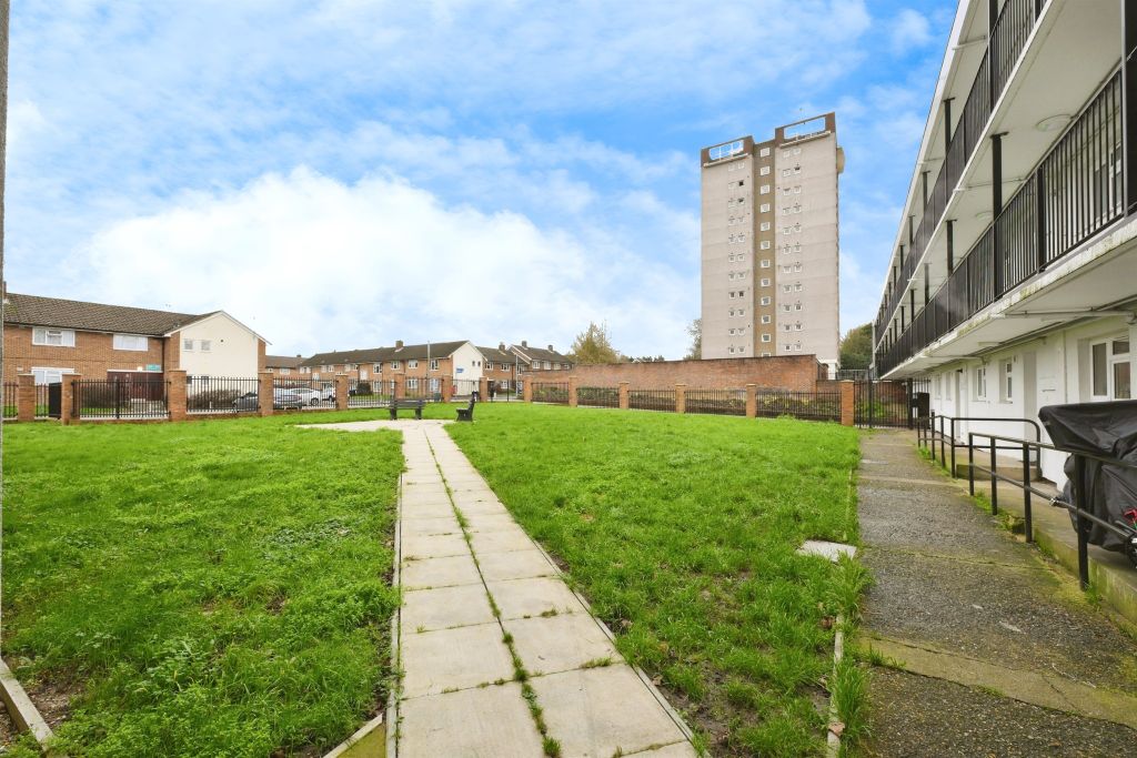 Property photo 1 of 11