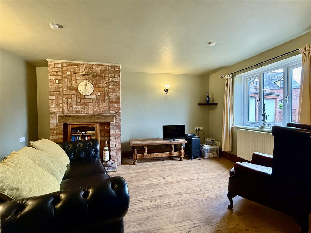 Property photo 3 of 18 Img_8633.Jpeg