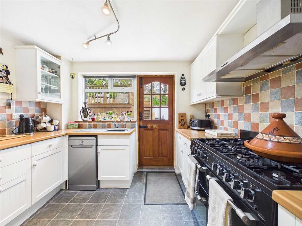 Property photo 2 of 13 Picture No. 02