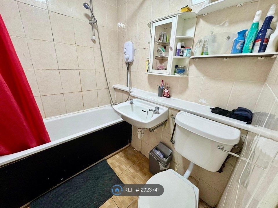 Property photo 2 of 5