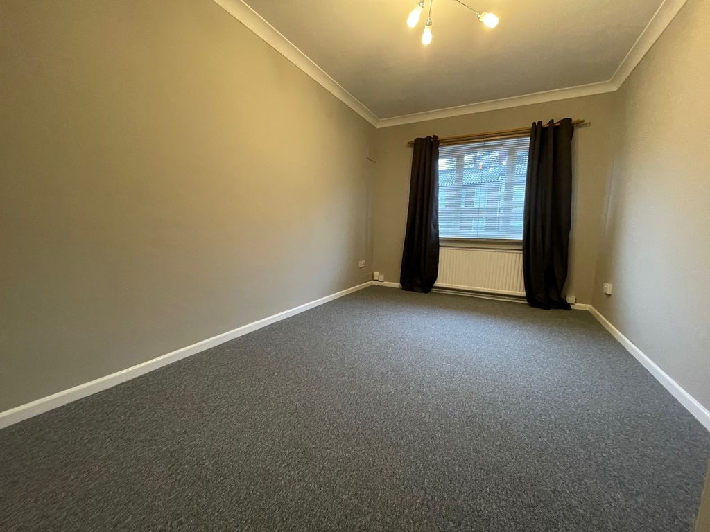 Property photo 2 of 5 Lounge
