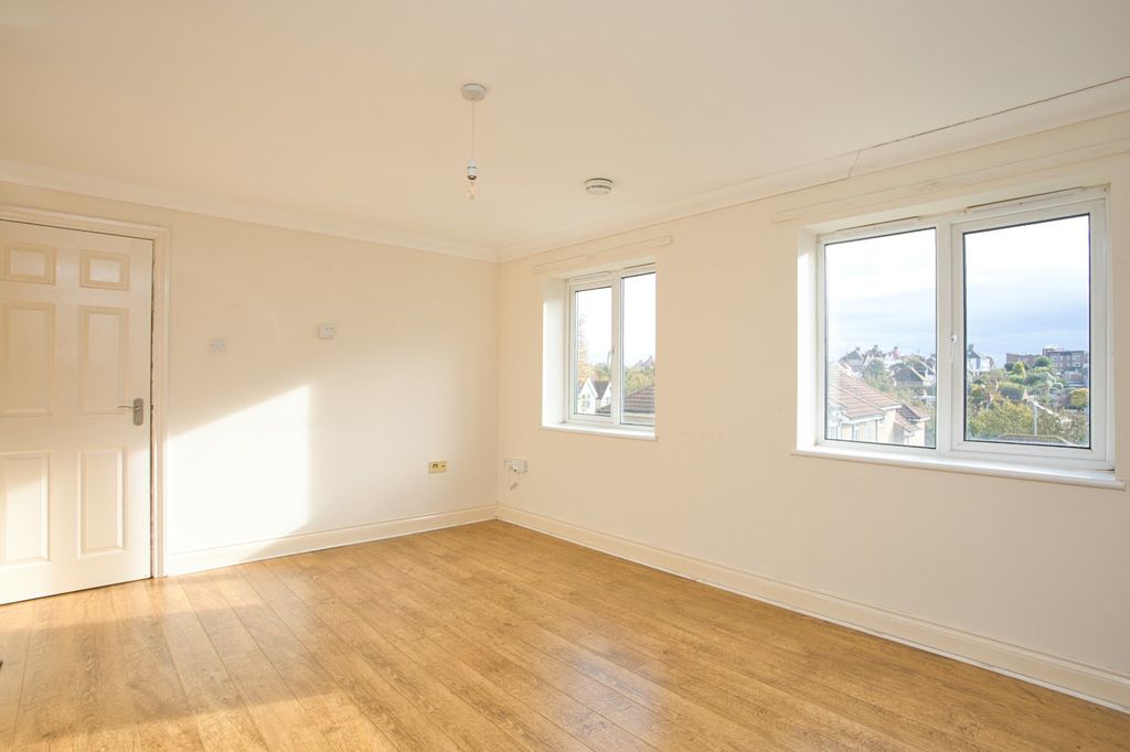 Property photo 2 of 10 Picture 2