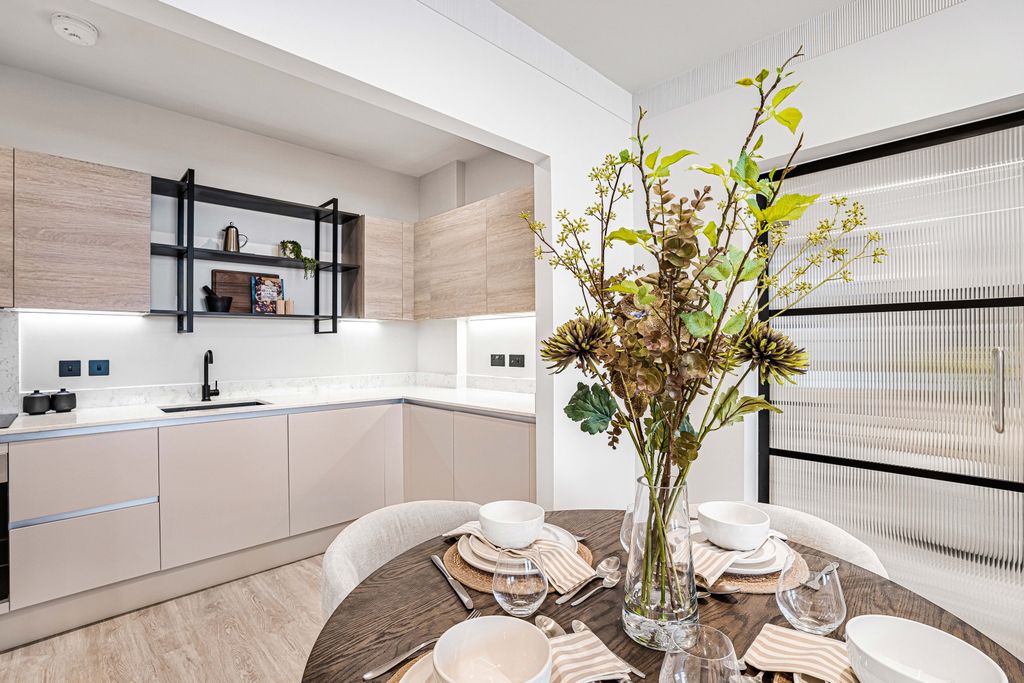 Property photo 1 of 14 Show Home