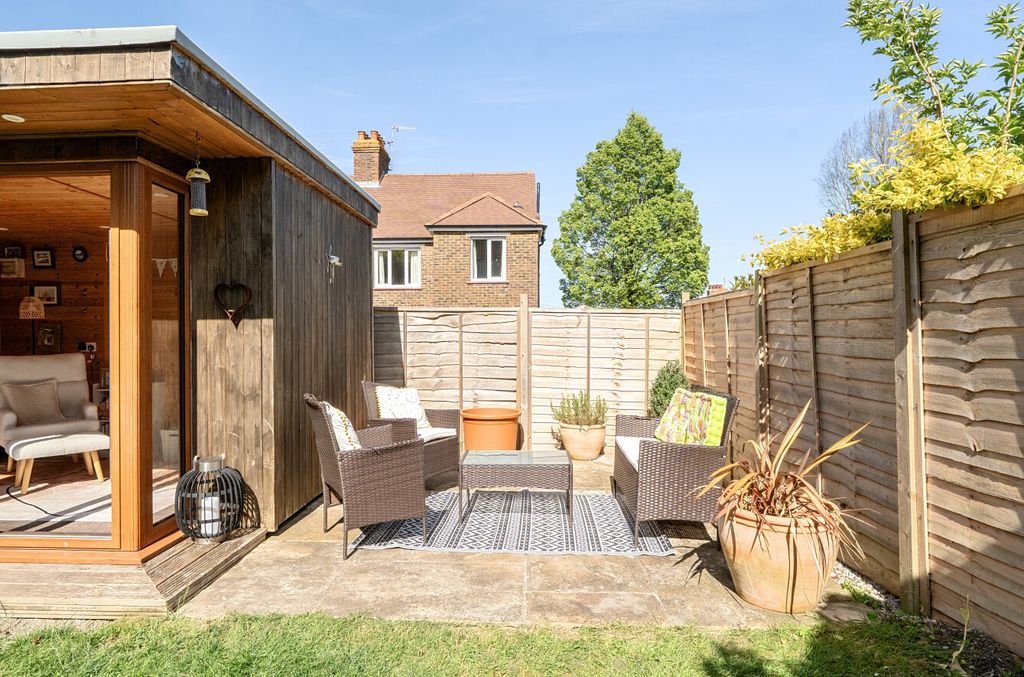 Property photo 3 of 20 1465000-4-6A0F2Ca...