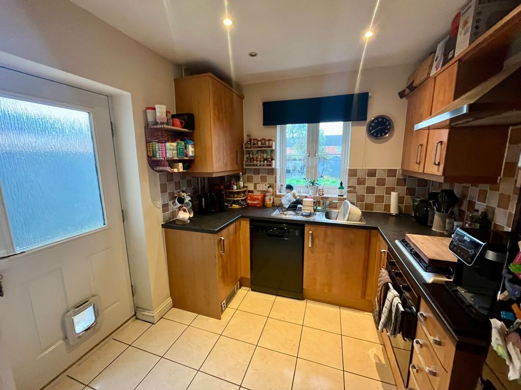 Property photo 2 of 14