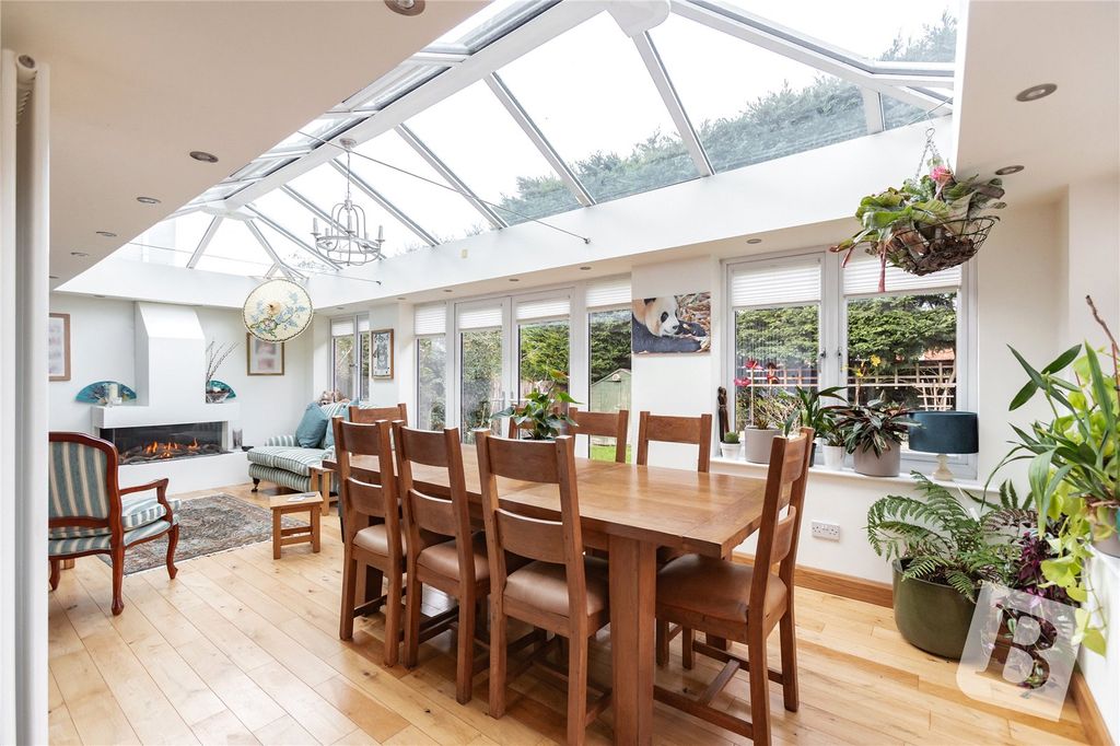 Property photo 3 of 17 Picture No. 09