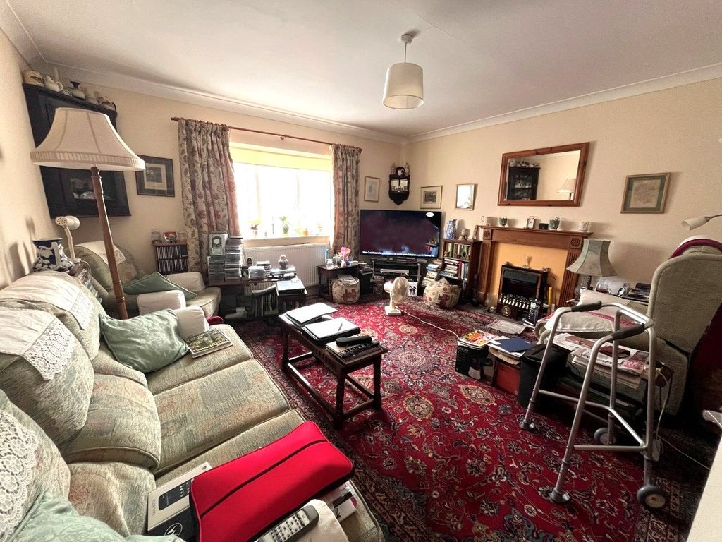Property photo 3 of 12 Picture No. 14