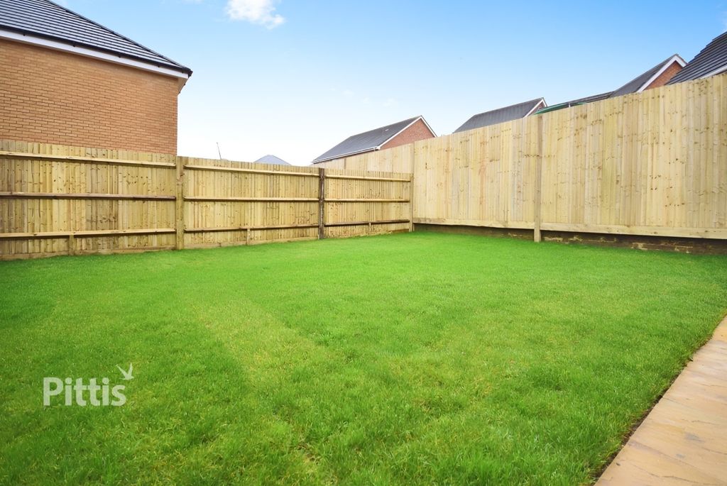Property photo 2 of 13
