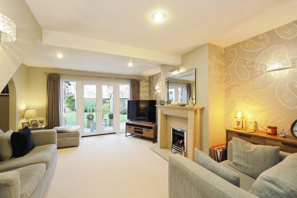 Property photo 2 of 30