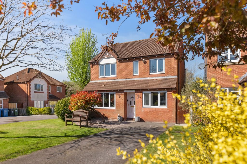 Property photo 1 of 34