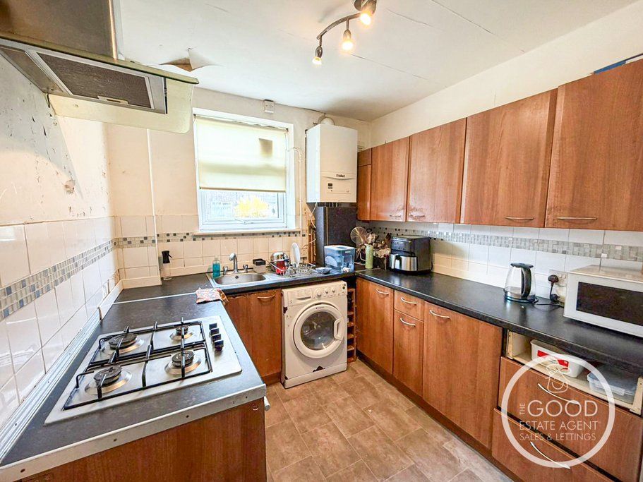 Property photo 3 of 9