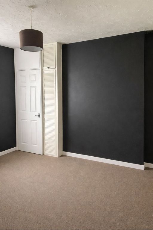 Property photo 2 of 4 Photo 4