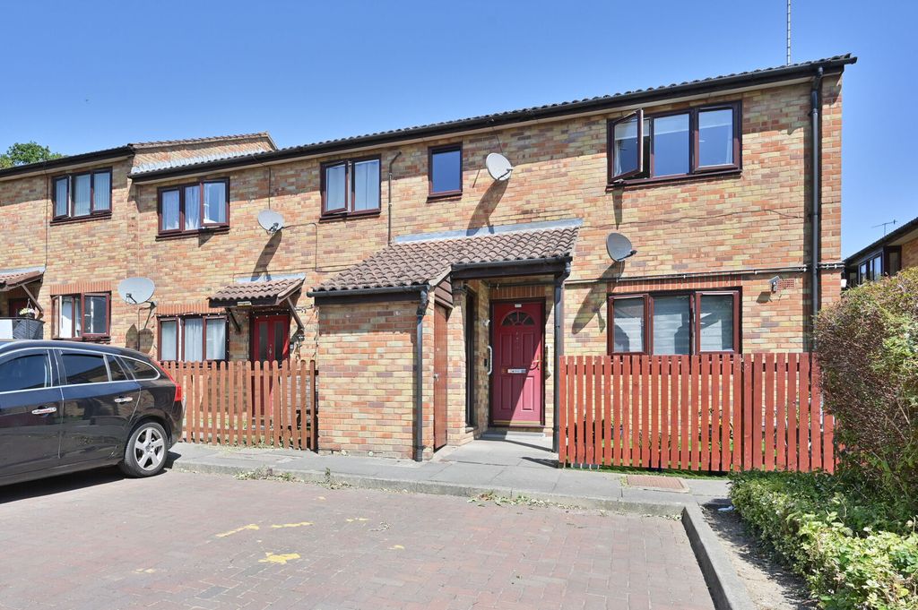 Property photo 1 of 8