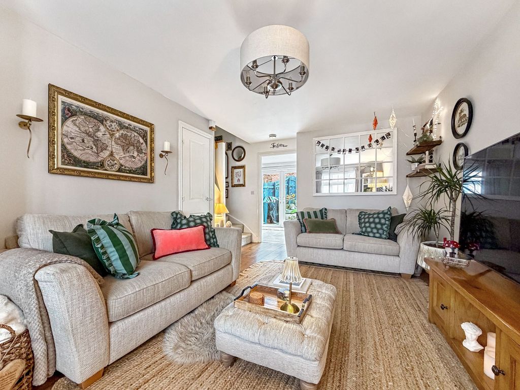 Property photo 3 of 33