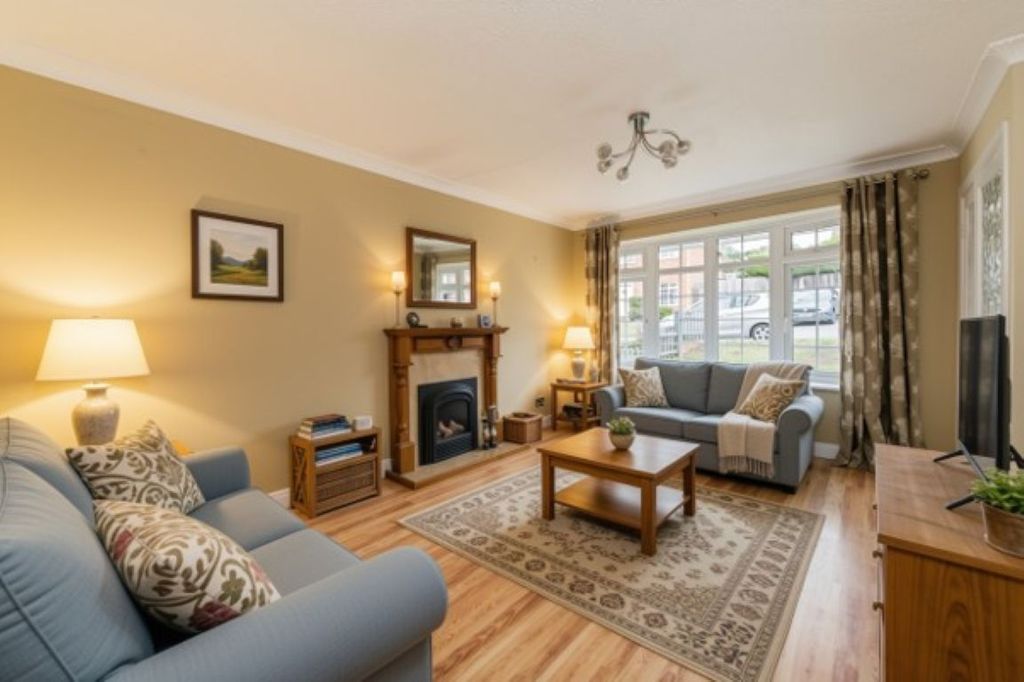 Property photo 3 of 18