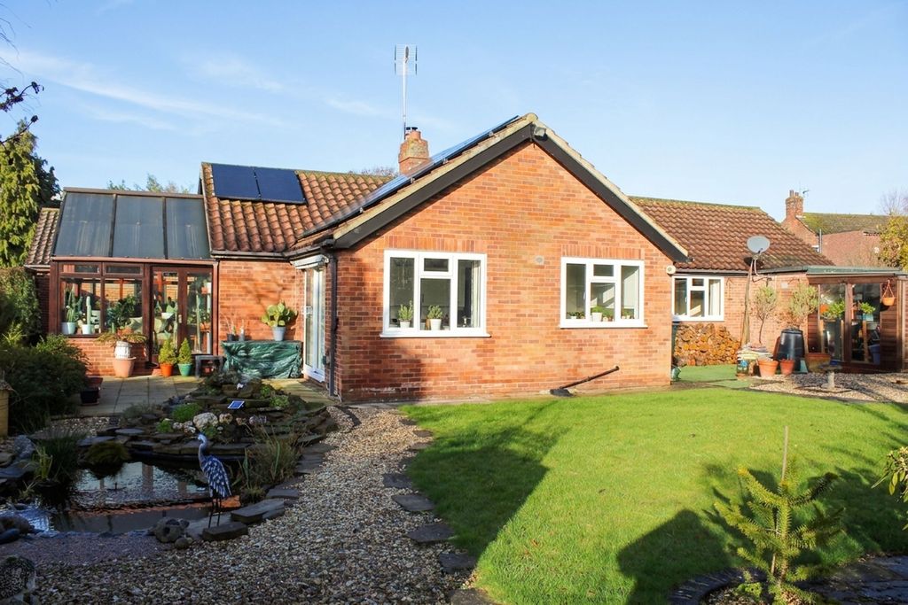 Property photo 2 of 23
