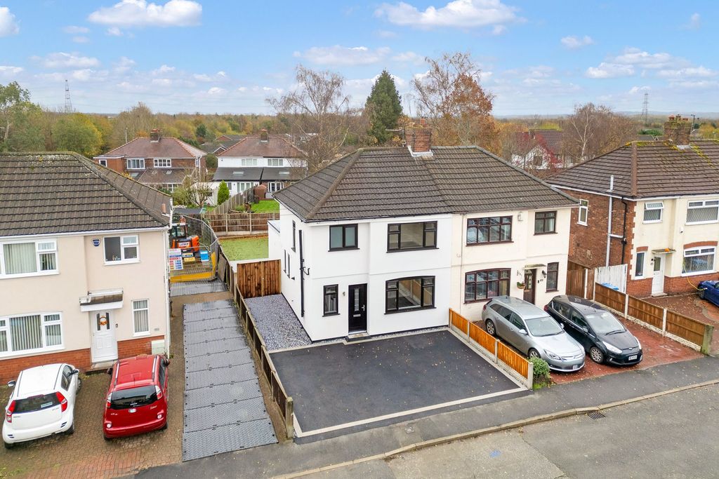 Property photo 1 of 29