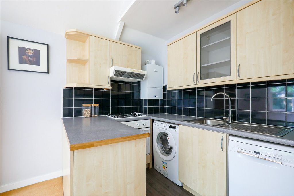 Property photo 3 of 14 Picture No. 13