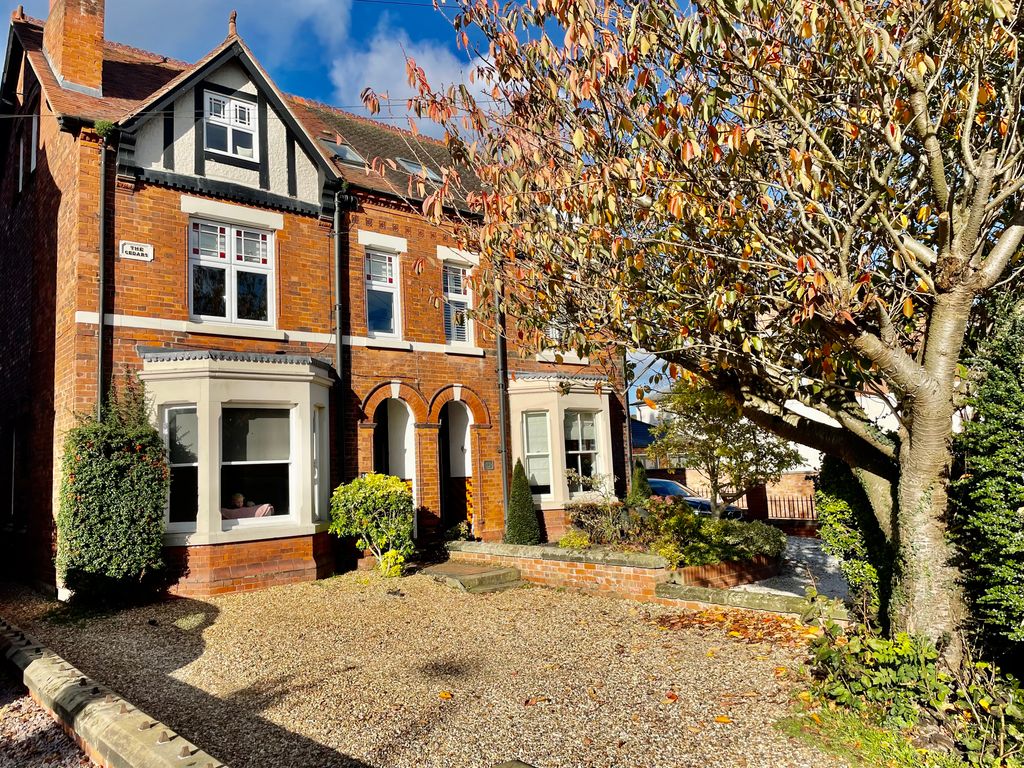 Property photo 1 of 18