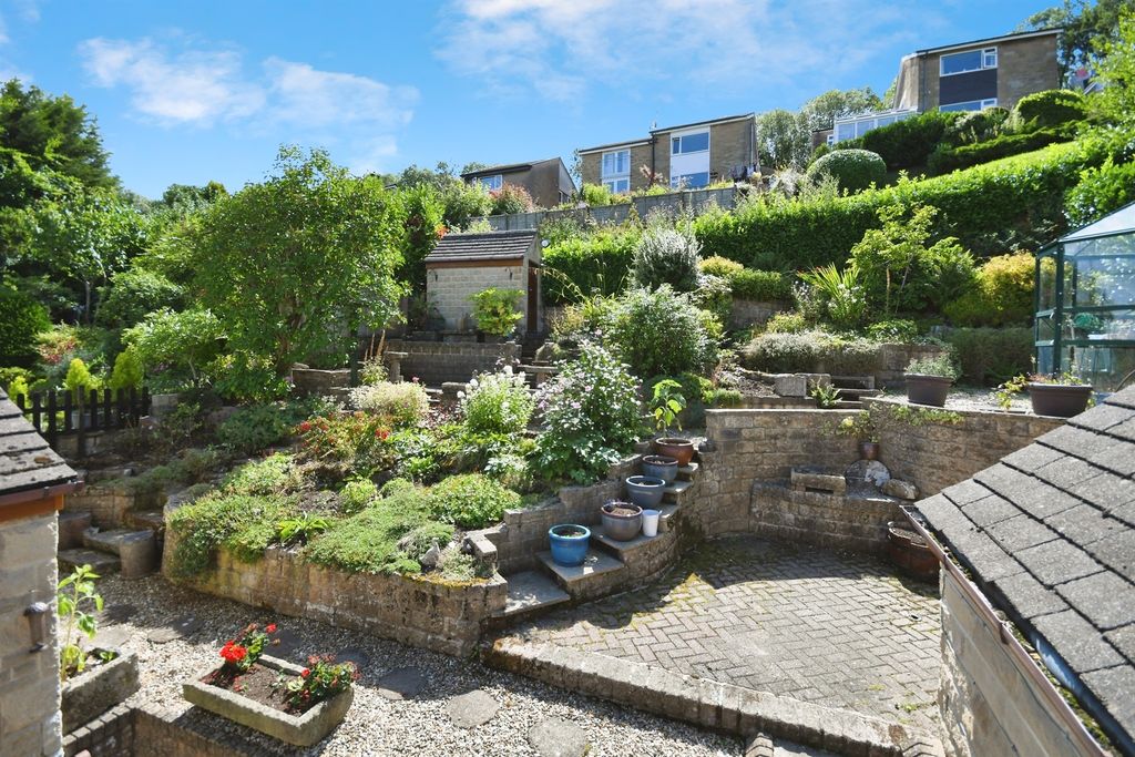 Property photo 3 of 17
