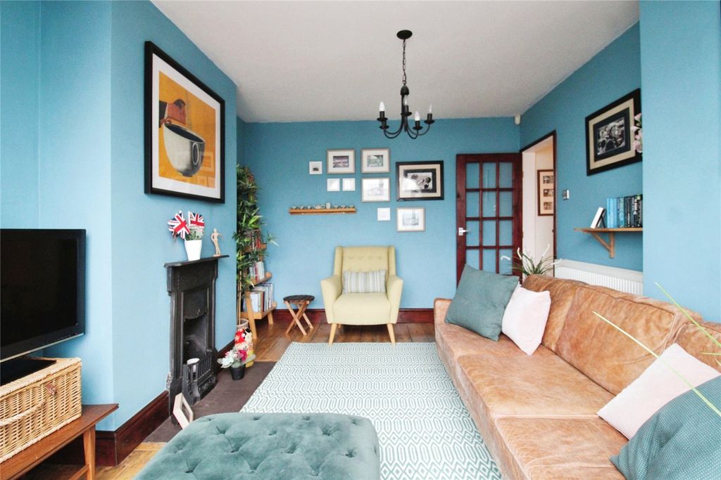 Property photo 3 of 18 Picture No. 04