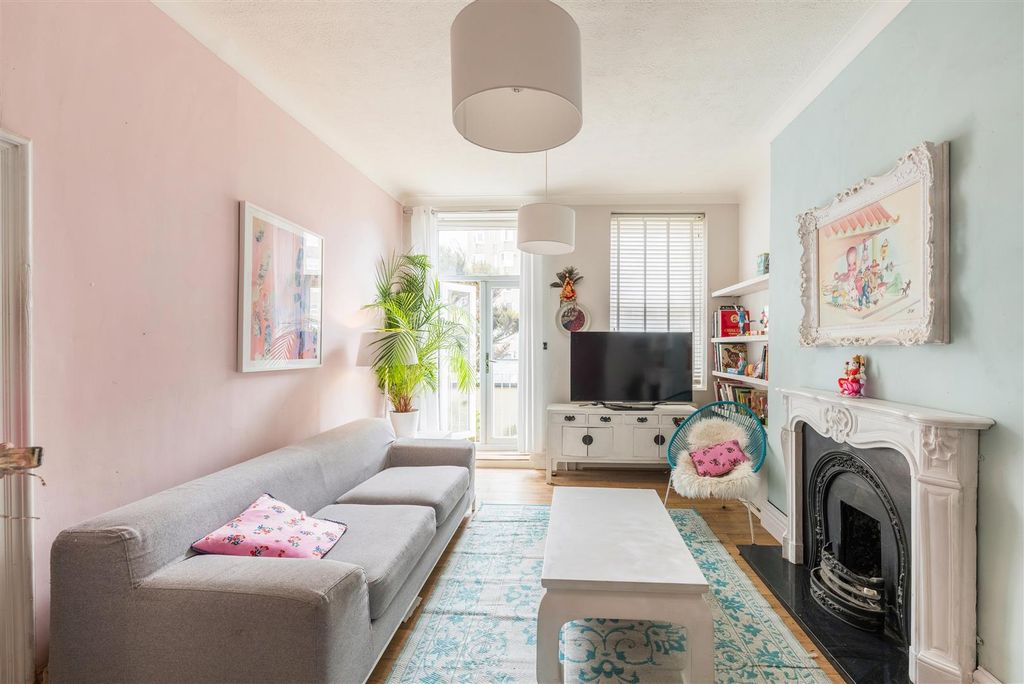 Property photo 2 of 23 F15, Verner House -5.Jpg