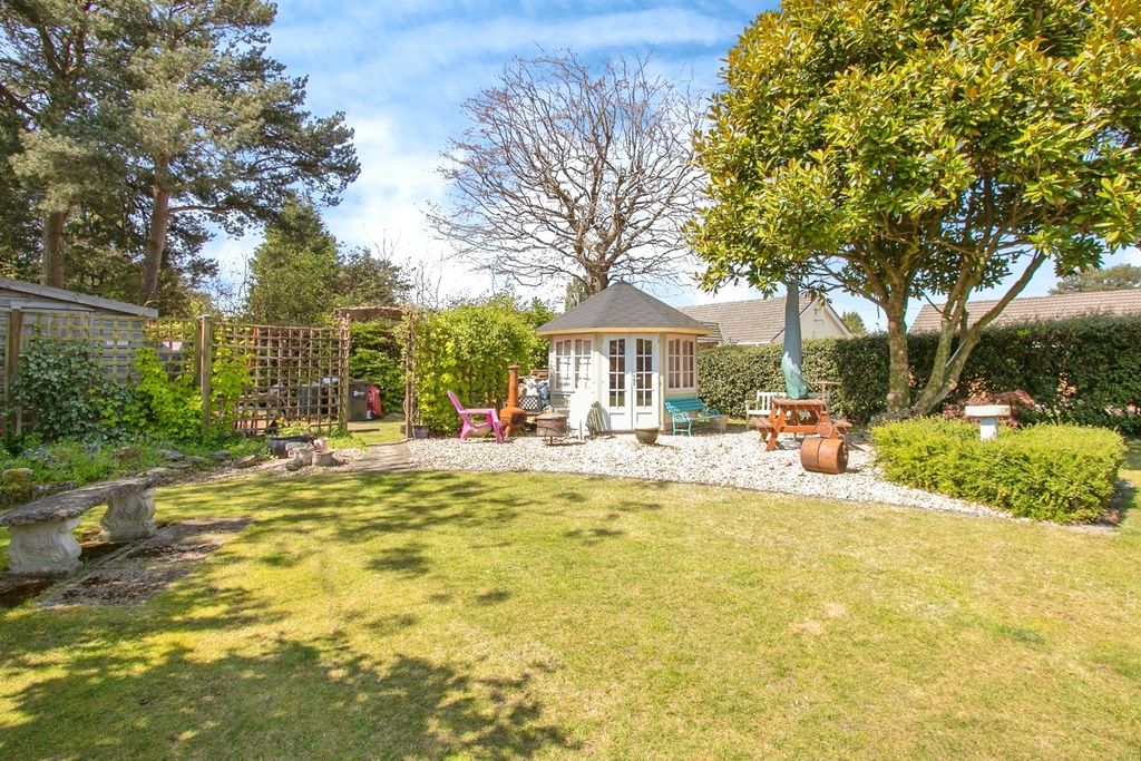 Property photo 2 of 16 Picture No. 05
