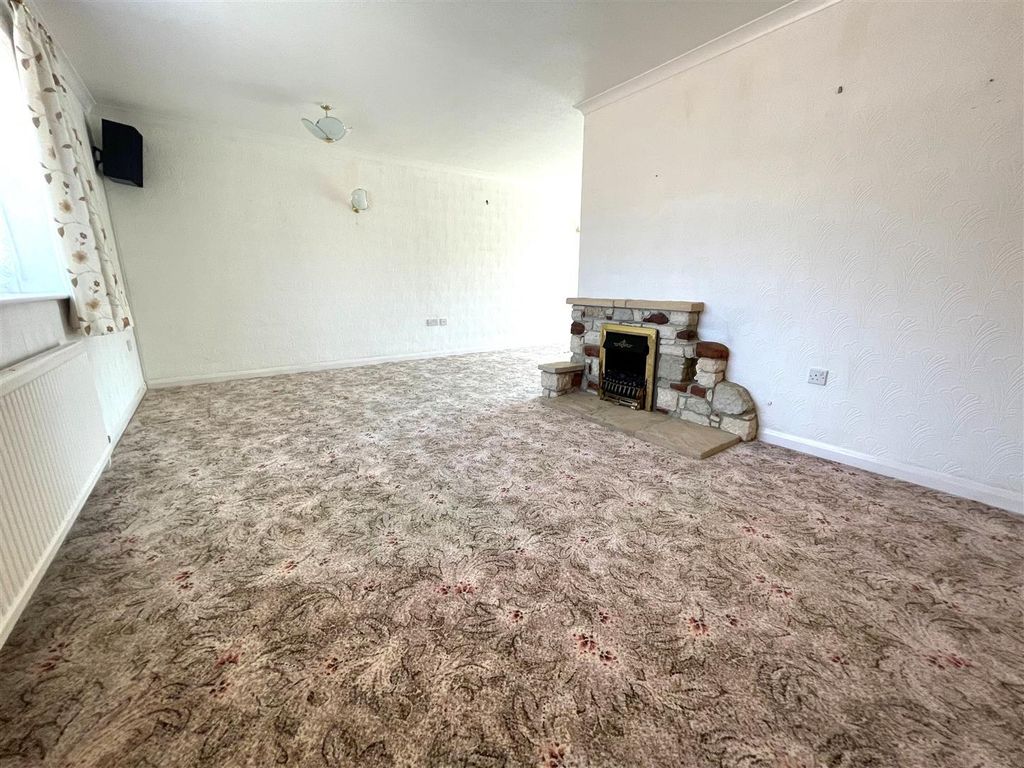 Property photo 3 of 11 10.Jpg