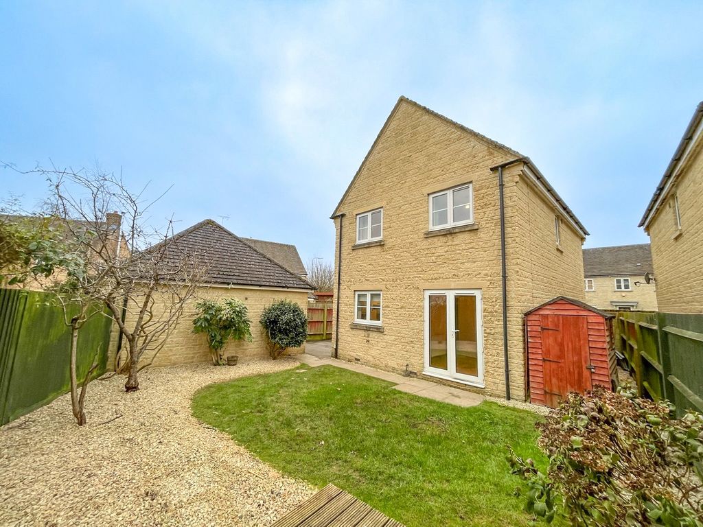 Property photo 3 of 19 External