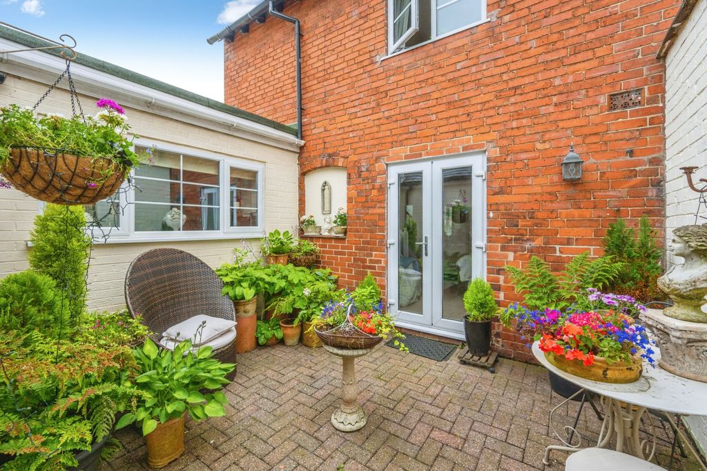 Additional image 5 of 3 bed semi-detached house for saleHigh Street, Ashbourne DE6