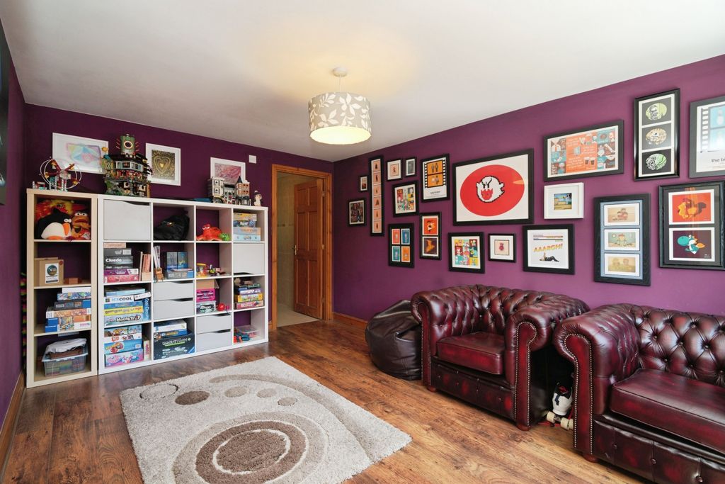 Property photo 2 of 16 Bedroom Four / Study