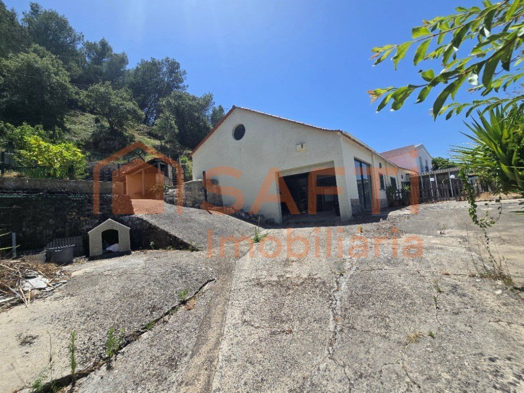 Property photo 3 of 23