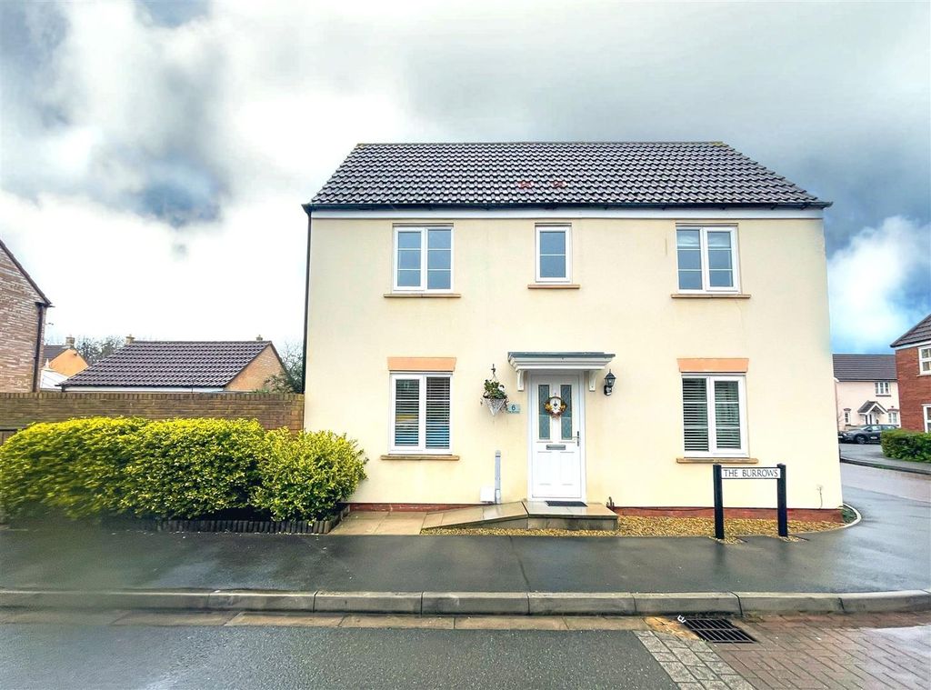 Property photo 1 of 19 Front