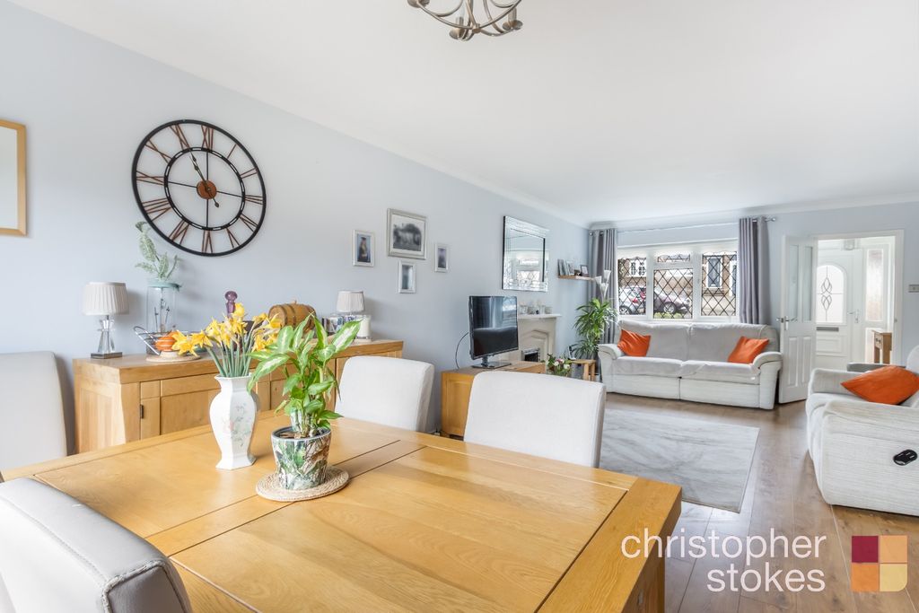 Property photo 3 of 18 4854475